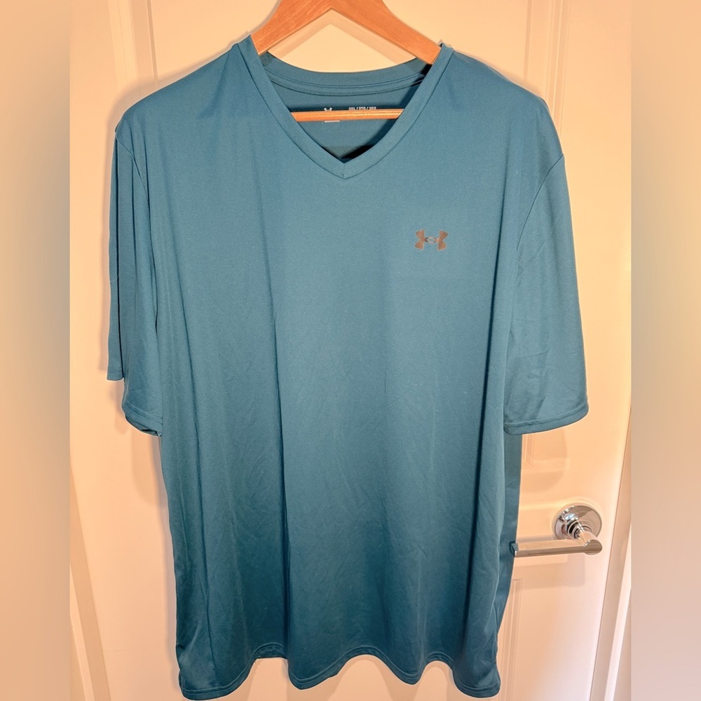 UNDER ARMOUR - Teal V-Neck Tech Tee - Men’s 3 XL